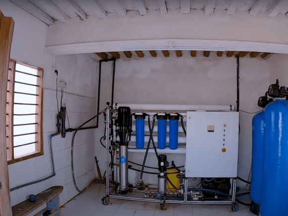 Solar-Powered Water Desalination Unit